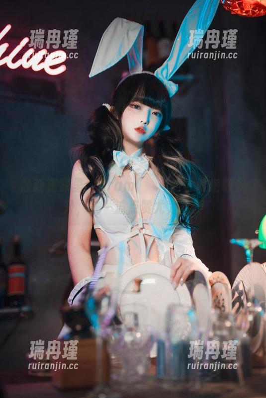 最新资源里，Aram(아람)的可爱指数飙升，来一波点赞尤为重要
