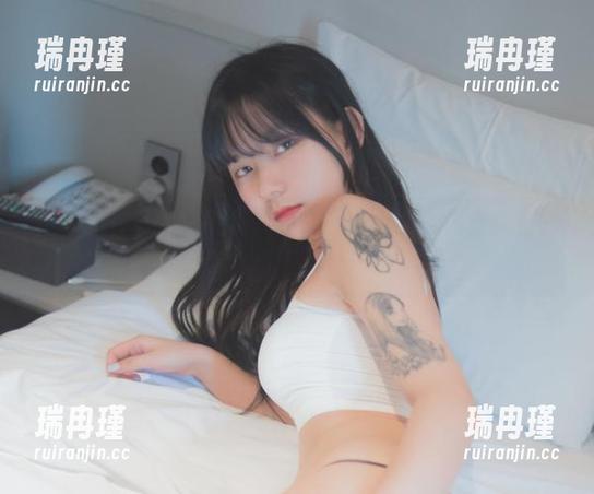 当Hizzy(히지)遇上花嫁，高清写真里的闪光点和小尴尬