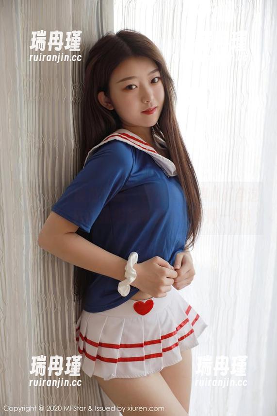 MFStar模范学院 - 图片里唐琪儿il穿这体操服，真让我想起来我小学老师一样！