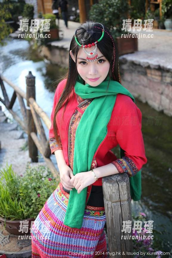 MyGirl美媛馆-Toro羽住 MyGirl美媛馆 - Toro羽住的短裙,高清影像下的随意与优雅
