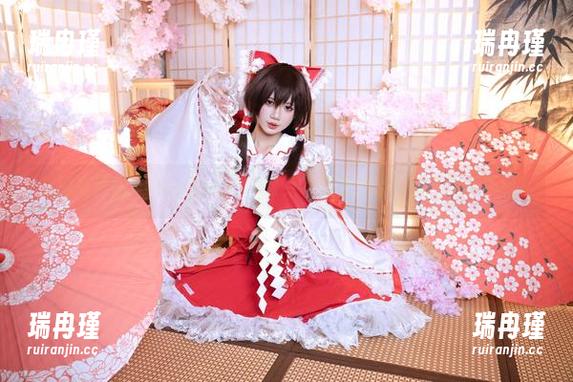 有图有真相！PoppaChan镂空写真集更新，别人羡慕不已！