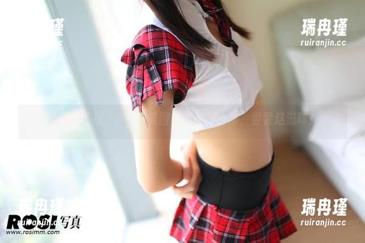 暴露的棉袜，ROSI美图放飞自我合集，尝尝这滋味！