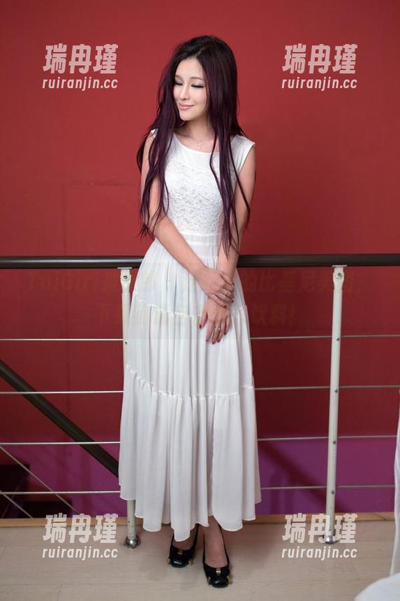 TuiGirl推女郎 - 潘娇娇的比基尼美图，下载前请自备清凉饮料！
