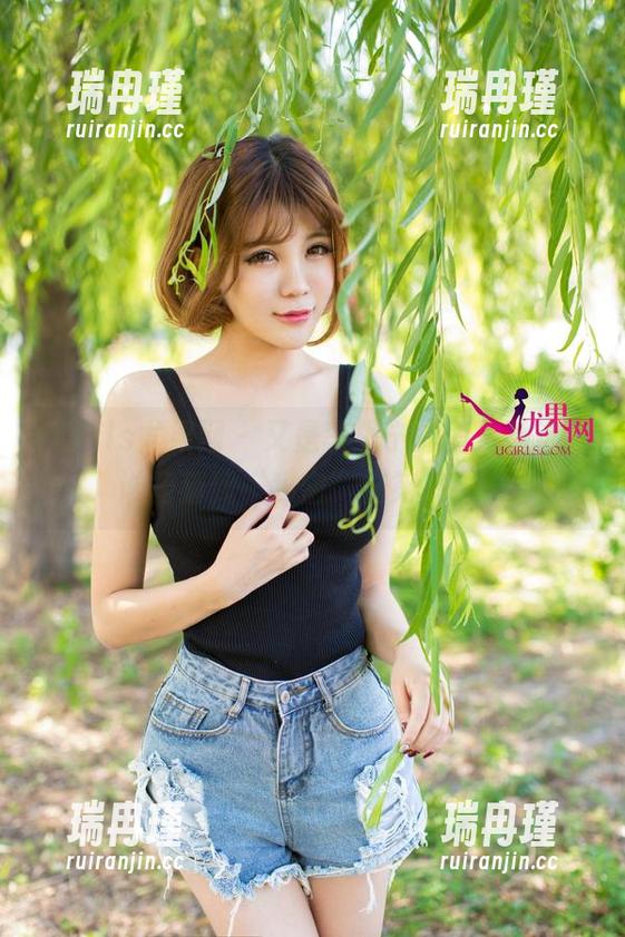 UGirls尤果网-李思宁 UGirls尤果网 - 又是李思宁的图片精选,谁能猜到“秘密”在第几张?