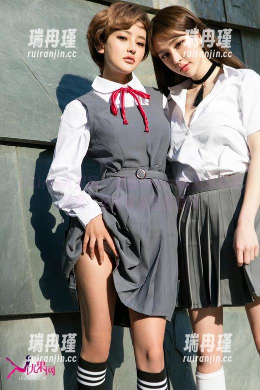 UGirls尤果网 - 郝晴Grace的高清制服拍照，记得留点空白给我