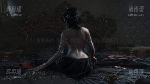 Uki雨季私拍：双人互相躲雨，结果把伞都撑坏了！