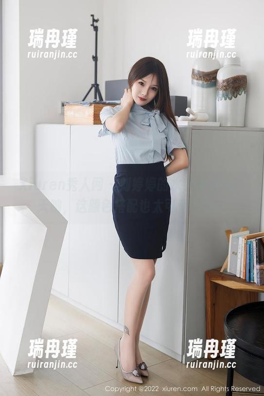 Xiuren秀人网-刘婷婷 Xiuren秀人网 - 刘婷婷的水手服合集,天呐,这颜色搭配也太可爱了吧!