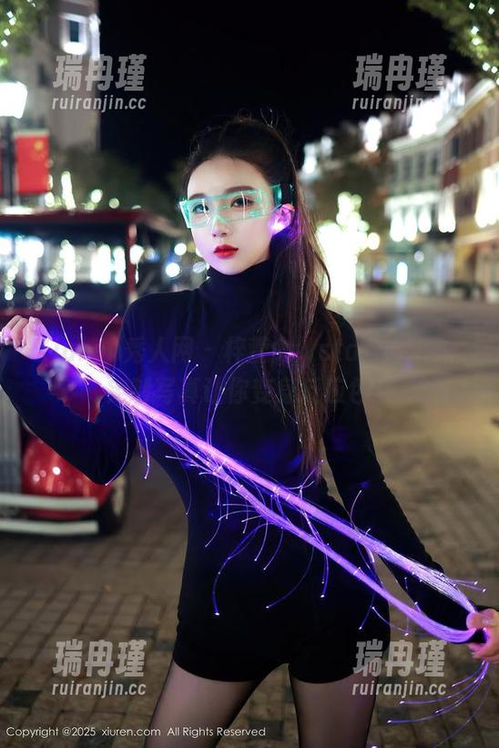 Xiuren秀人网 - 梓萱Crystal兔女郎，定制写真让你变身反应包！