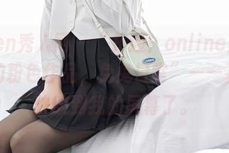 Xiuren秀人网 - “扑通！online麻吉小兔子的粉色作品，兔兔日常”——花边都快咬到我的屏幕了。