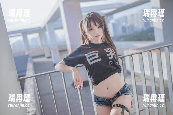 Yoko宅夏的裤袜套图合集，没啥能阻挡我的巨星之路（认真脸）