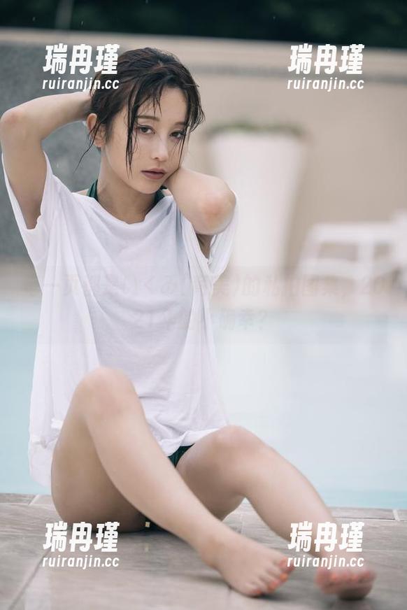 每一页都是いくみ(育美)的私拍图集，2021年的小确幸？