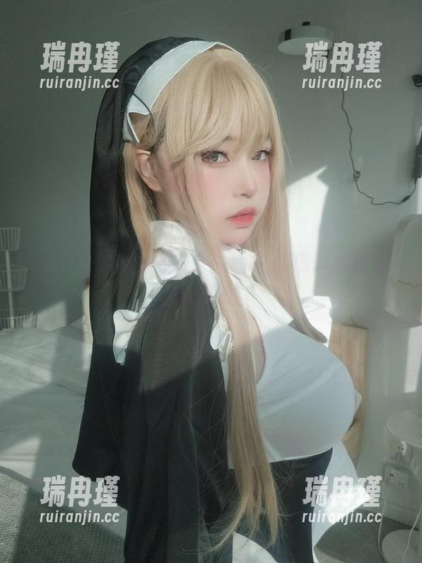 女主K的乘凉姐姐：原图中被热风亲过的清凉感