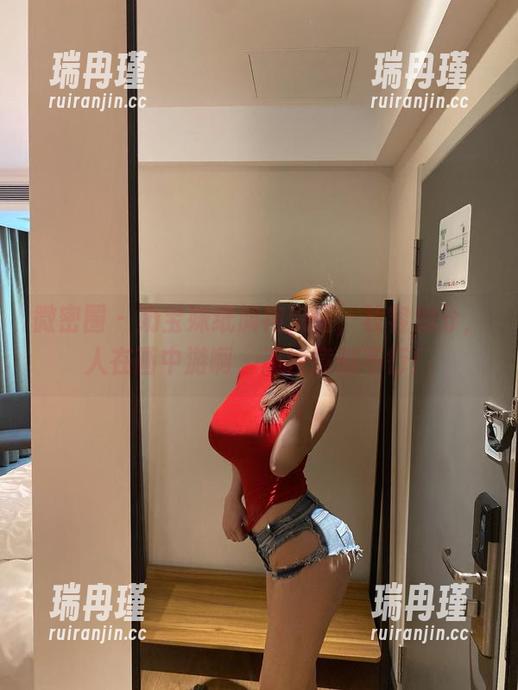 奶宝妹纸 微密圈 - 奶宝妹纸旗袍原图,妆容加分,人在画中游啊,不注意都不行!