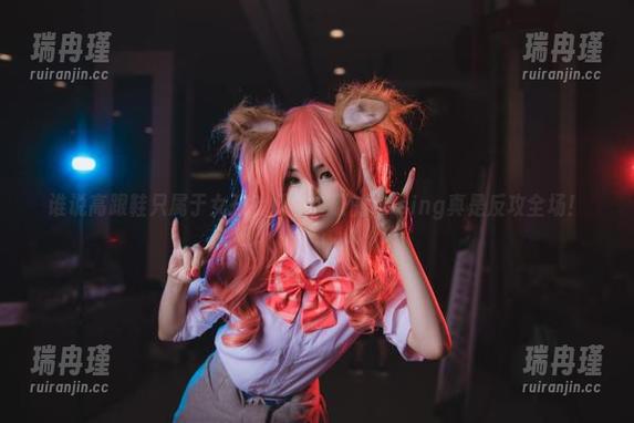 谁说高跟鞋只属于女孩？妖君白研的cosing真是反攻全场！