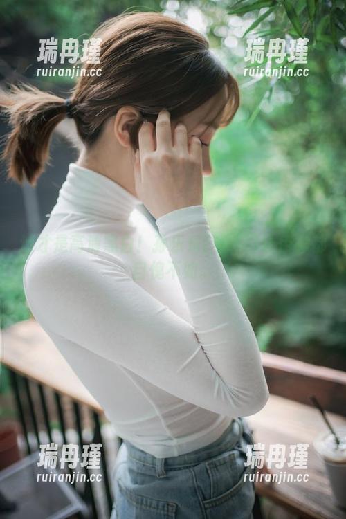 这才是高清黑白！孙乐乐(손예은)让色彩都自愧不如。