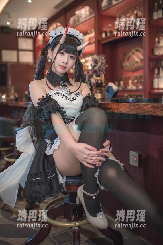 说真的，宫本樱的奥古斯特女仆装国家队套图真的是藏宝图耶！