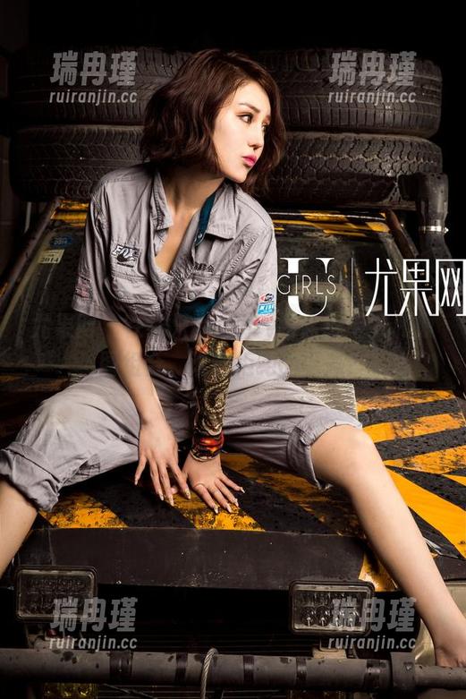 尤果网-Abby金金 尤果网 - 在线只为Abby金金!毛衣和原图组合,谁能拒绝的诱惑?