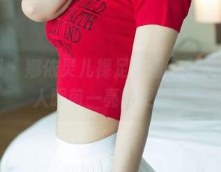 尤果网 - 娜依灵儿裸足美图，又是一组让人眼前一亮的更新。