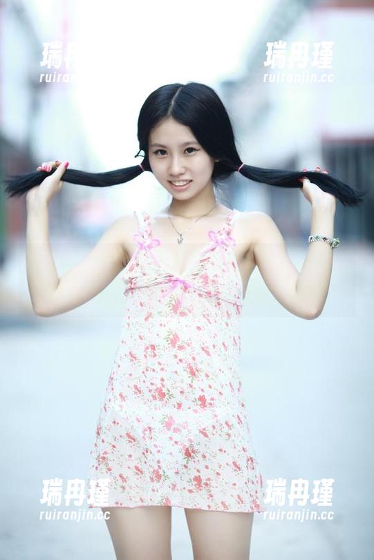 推女神-杨上萱 推女神 - 直击杨上萱高清作品,秘书身份下,她藏着怎样的心思?