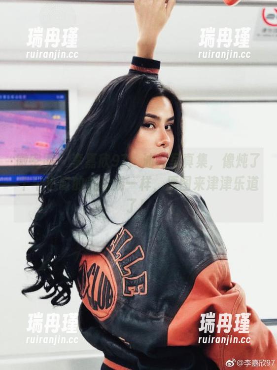 微密圈 - 李嘉欣97：油亮写真集，像炖了十个小时的美味汤一样，原图来津津乐道了！
