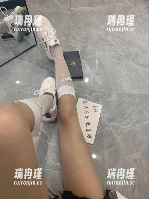 杨大乐乐很靠谱 微密圈 - 杨大乐乐很靠谱的职业装合集,谁说不能追求一点风骚