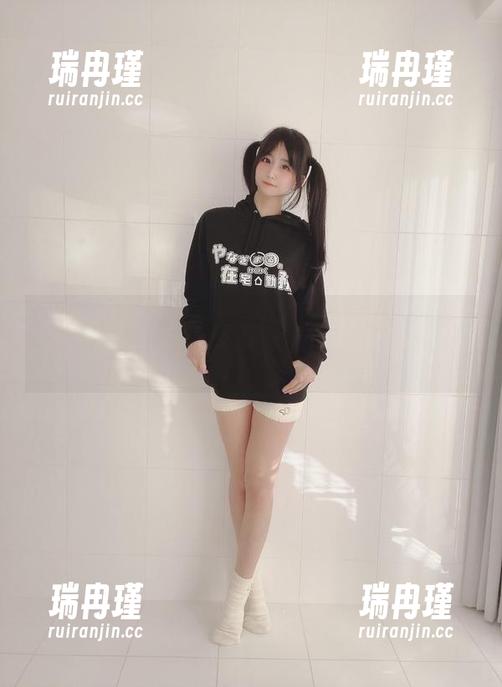 光影之间，柳丸的Fantia全套图片合集，让你想了又想的美好瞬间。