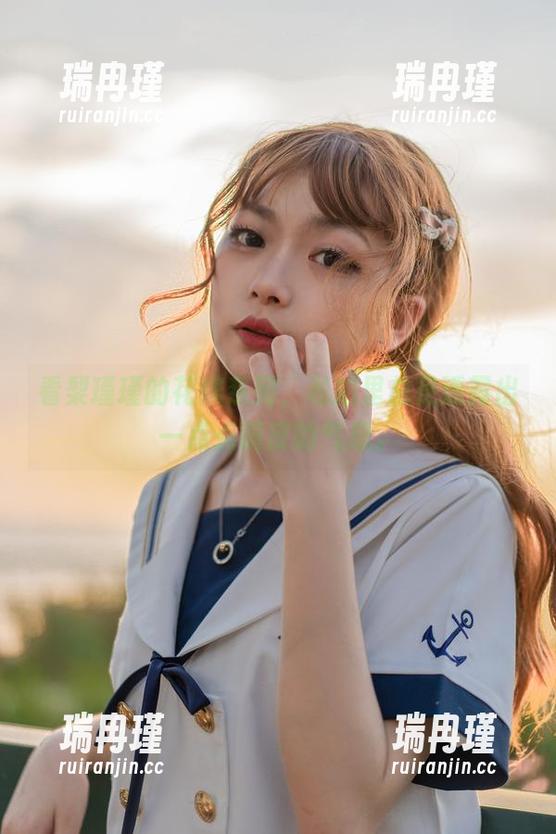 看梨瑾瑾的花嫁系列，私拍里总是透露出一点点调皮的气息。
