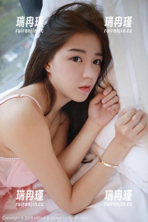 模范学院-蒋小静Jessica 模范学院 - 蒋小静Jessica的豹纹,原图没什么特别,资源在就行!这就够了?