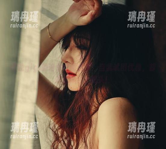 樱晚gigi的瑜伽原图合集：当我试图优雅，却差点摔个大跟头！