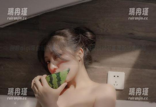 樱晚gigi 樱晚gigi带你畅游美图:轻.听——我能说这不算是画出来的吗?