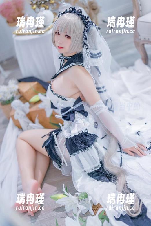 樱落Selena的欧根礼服：在网盘当中的爱与梦游时光