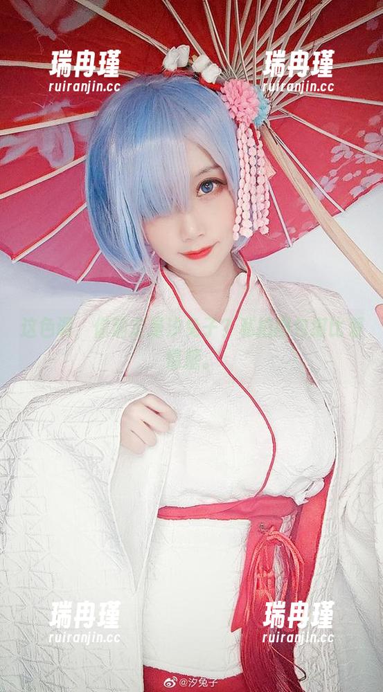 这色调，你确定是汐兔子？私拍图包堪比爱情糖。