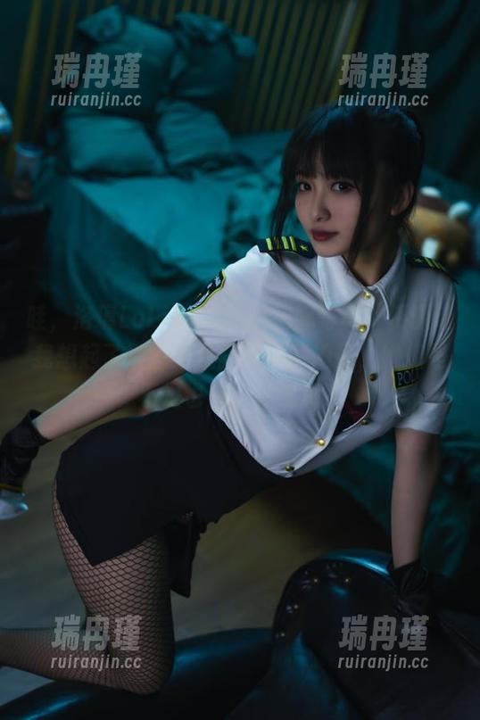 洛璃LoLiSAMA 哇,洛璃LoLiSAMA的花嫁写真,资源让我想起了那些年我暗恋的姑娘们,她们是不是也有这种气质?