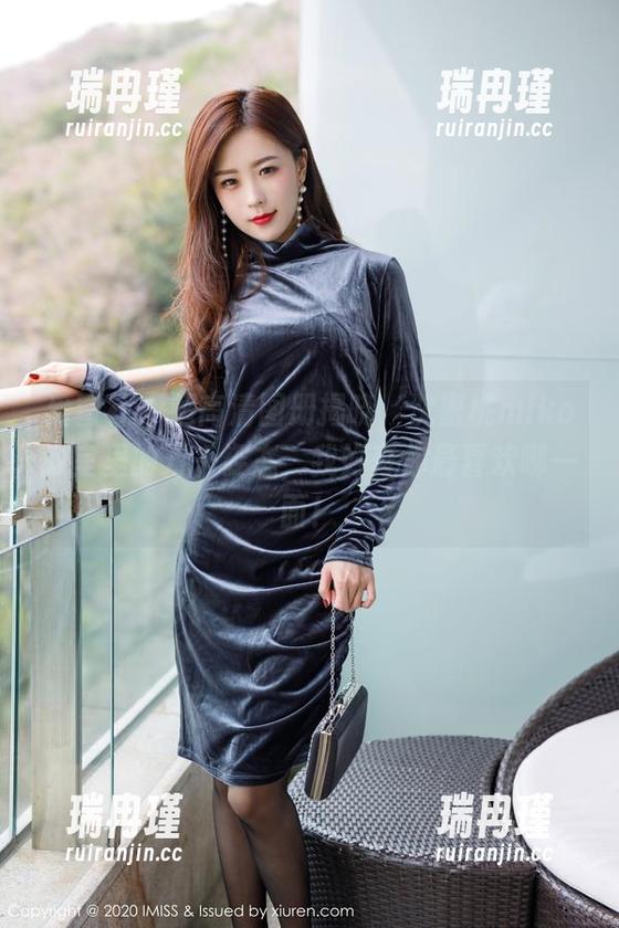 爱蜜社-沈蜜桃miko 爱蜜社 - 超高清图册揭晓,沈蜜桃miko教室里的万千姿态,我好奇你最喜欢哪一面!