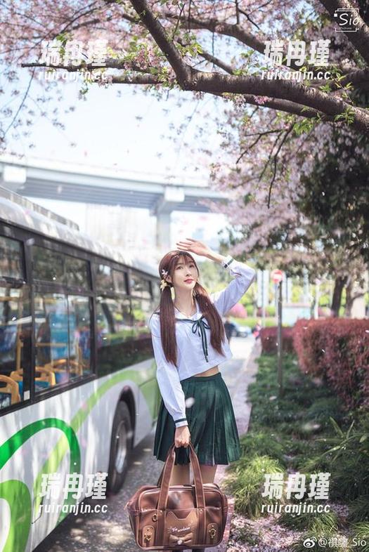 作品精选：王羽杉纯白系列，白不如我，不信你问她。