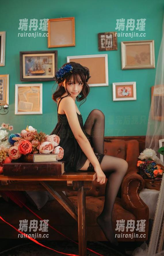 疯猫ss带来的油亮作品集，看完后我只想问：谁把她的底线踩到了？