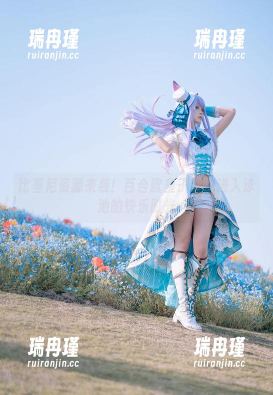 比基尼资源来袭！百合欧皇子带你进入泳池的快乐时光
