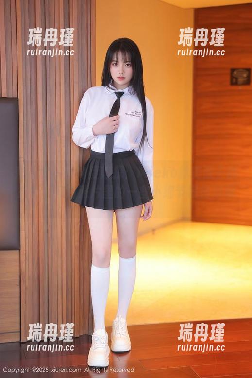 秀人网-Mieko林美惠子 秀人网 - 多角度窥探:Mieko林美惠子的女仆,高清照片里的一些小细节慢慢浮现。