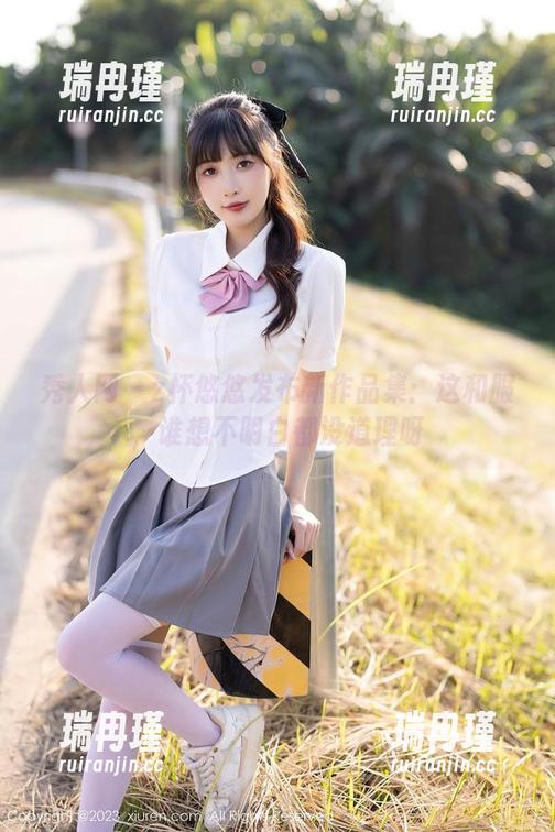 秀人网-z杯悠悠 秀人网 - z杯悠悠发布新作品集:这和服,谁想不明白都没道理呀
