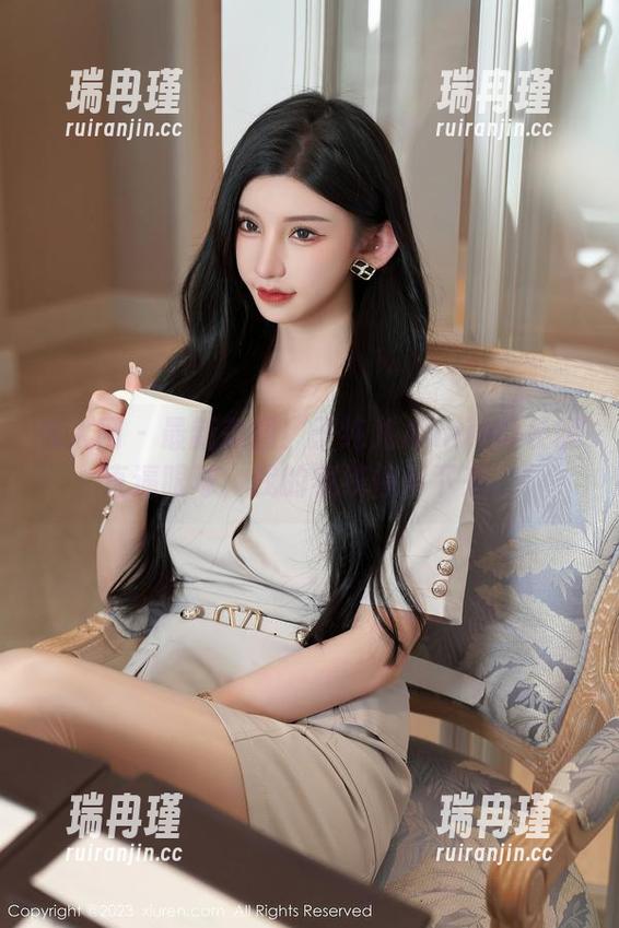 秀人网-子纯儿Annie 秀人网 - 最新美图!子纯儿Annie的长腿直逼眼球,我的视线停不下来。