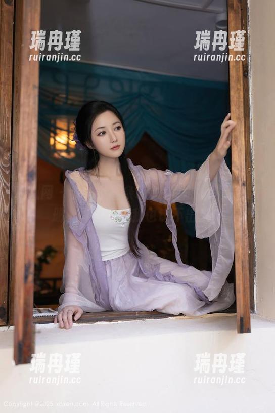 秀人网-小薯条nienie 秀人网 - 看,小薯条nienie姐姐的高清图册,真假薯条我也认不出来!