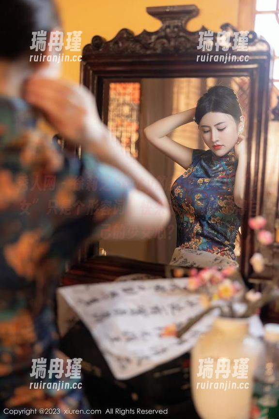 秀人网 - 徐莉芝Booty的新作：或许“少女”只是个形容词！快来说，谁还记得自己的少女心？