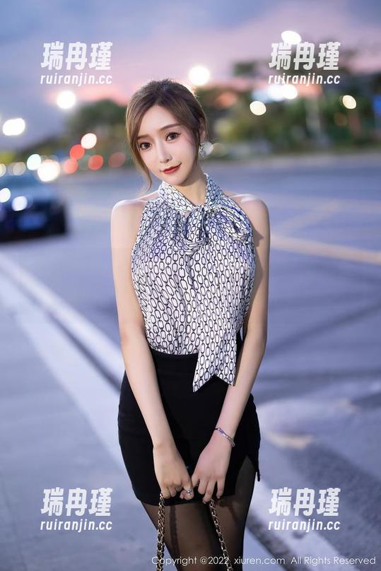 秀人网-瑶瑶baby 秀人网 - 瑶瑶baby的油亮日记:高清美图,人人都渴望的一抹光泽