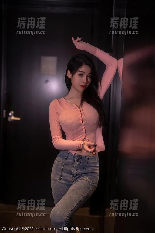 秀人网-糯美子 秀人网 - 糯美子日常更新,别担心,她的美图还在发糖!