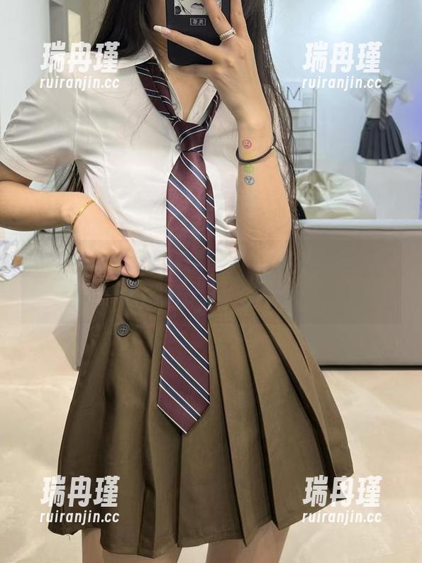 微密圈 - 粉色的猪陈佩奇的美足写真，原图出炉，直击心底吧