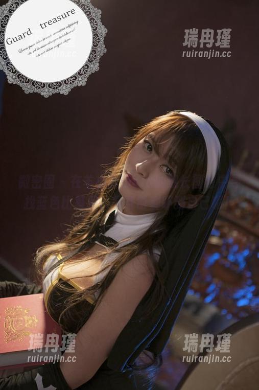 羊小雪juvia 微密圈 - 在羊小雪juvia的舰长图包中寻找蓝色比基尼,下载时别吓到自己啊!