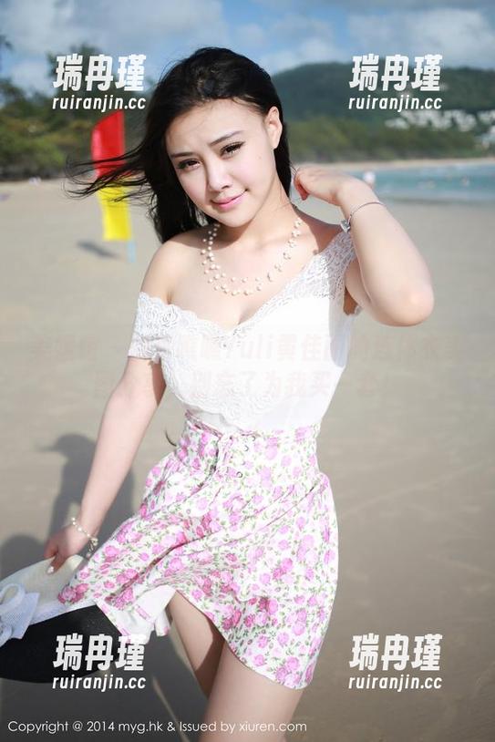 美媛馆-Yuli黄佳丽 美媛馆 - 快来瞧瞧Yuli黄佳丽的连体衣美图分享,别忘了为我买一套!