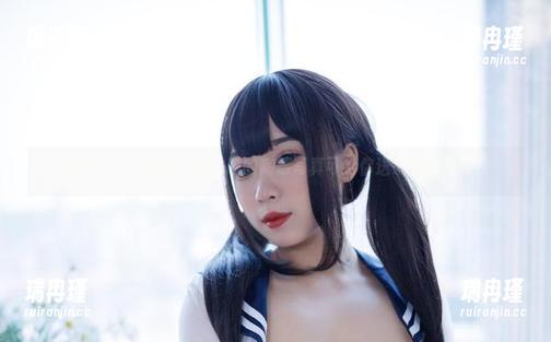谁说天台不浪漫？胡桃喵的高清写真可给你送来一波爱意！