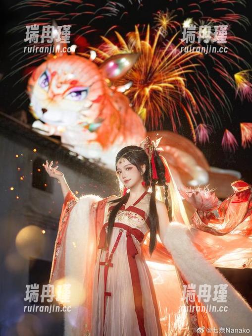 贰加六 哦,贰加六和游船,还有免费的图册,这种组合总是让人百思不得其解。