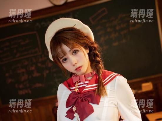 魅瞳meroko‘不想动’系列：这套集藏着碧蓝航线的懒散女仆形态